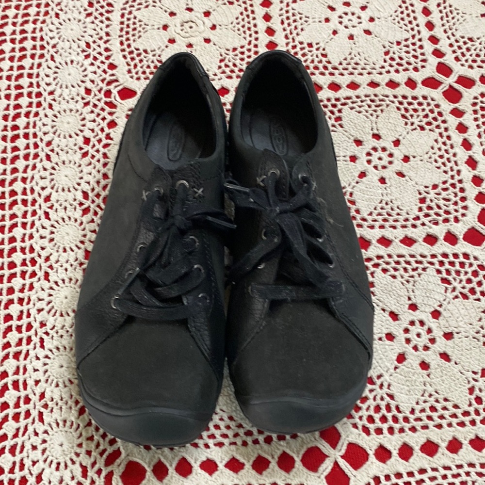 Keen sister lace oxford shoe